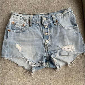 LEVI WOMENS SHORTS